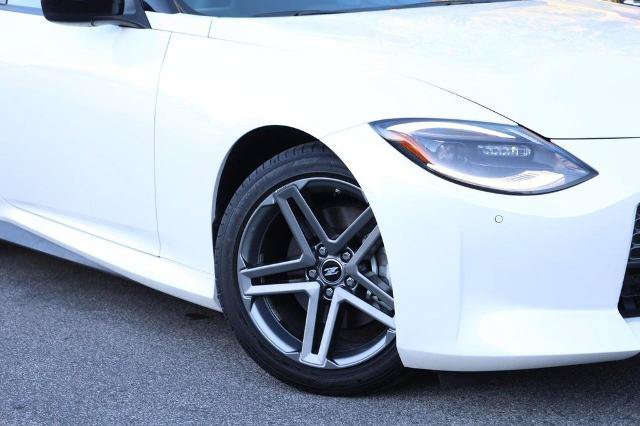 Certified 2026 Nissan Z Performance w/ Floor Mat Package RWD image 3
