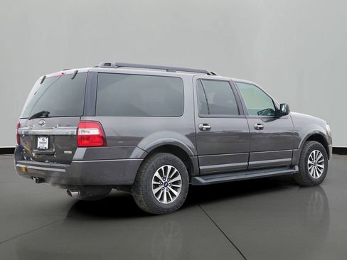 Used 2016 Ford Expedition EL XLT image 3