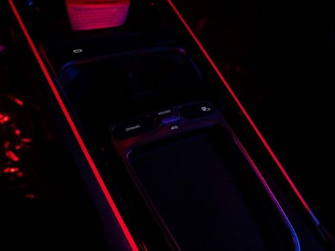 Certified 2025 Mercedes-Benz GLB 250 image 21