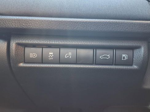 Used 2025 Toyota Camry LE image 17