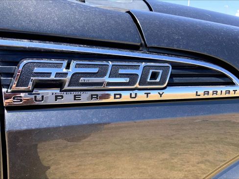Used 2015 Ford F250 Lariat AWD/4WD image 10