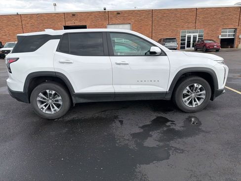 Used 2025 Chevrolet Equinox LT AWD/4WD image 5