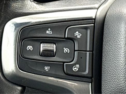 Used 2022 Chevrolet Silverado 1500 LT w/ Safety Package image 20