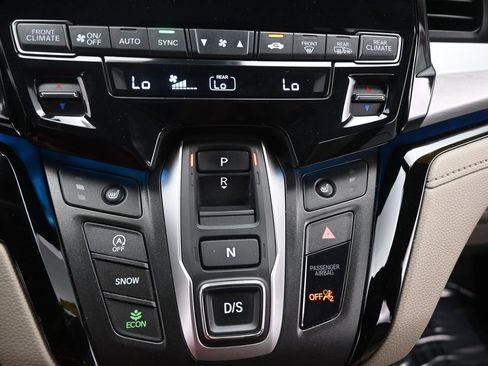 Used 2024 Honda Odyssey Touring image 31