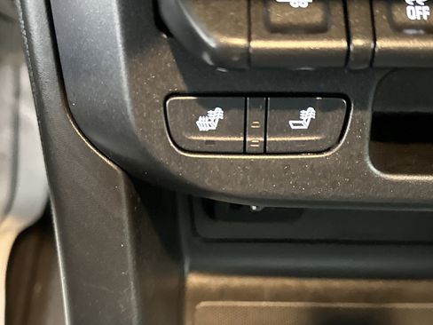 Used 2019 Chevrolet Colorado Z71 image 35