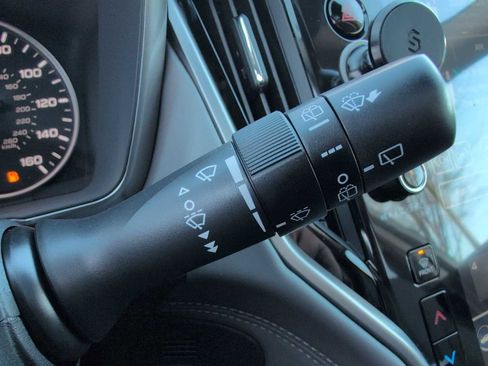 Used 2025 Subaru Outback Onyx Edition XT image 27