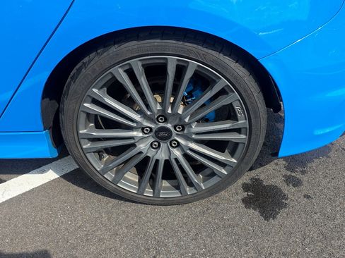 Used 2016 Ford Focus RS AWD/4WD image 17