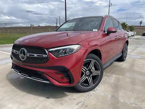 New 2025 Mercedes-Benz GLC 300 image 3