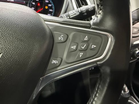 Used 2019 Chevrolet Equinox LT w/ Sun & Navigation Package AWD/4WD image 15
