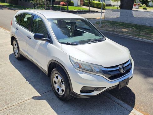Used 2016 Honda CR-V LX image 3