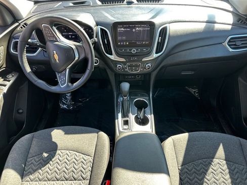 Used 2024 Chevrolet Equinox LT AWD/4WD image 19