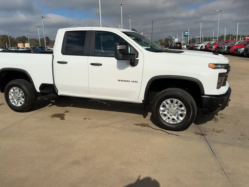 Used 2024 Chevrolet Silverado 2500 W/T w/ WT Convenience Package image 9