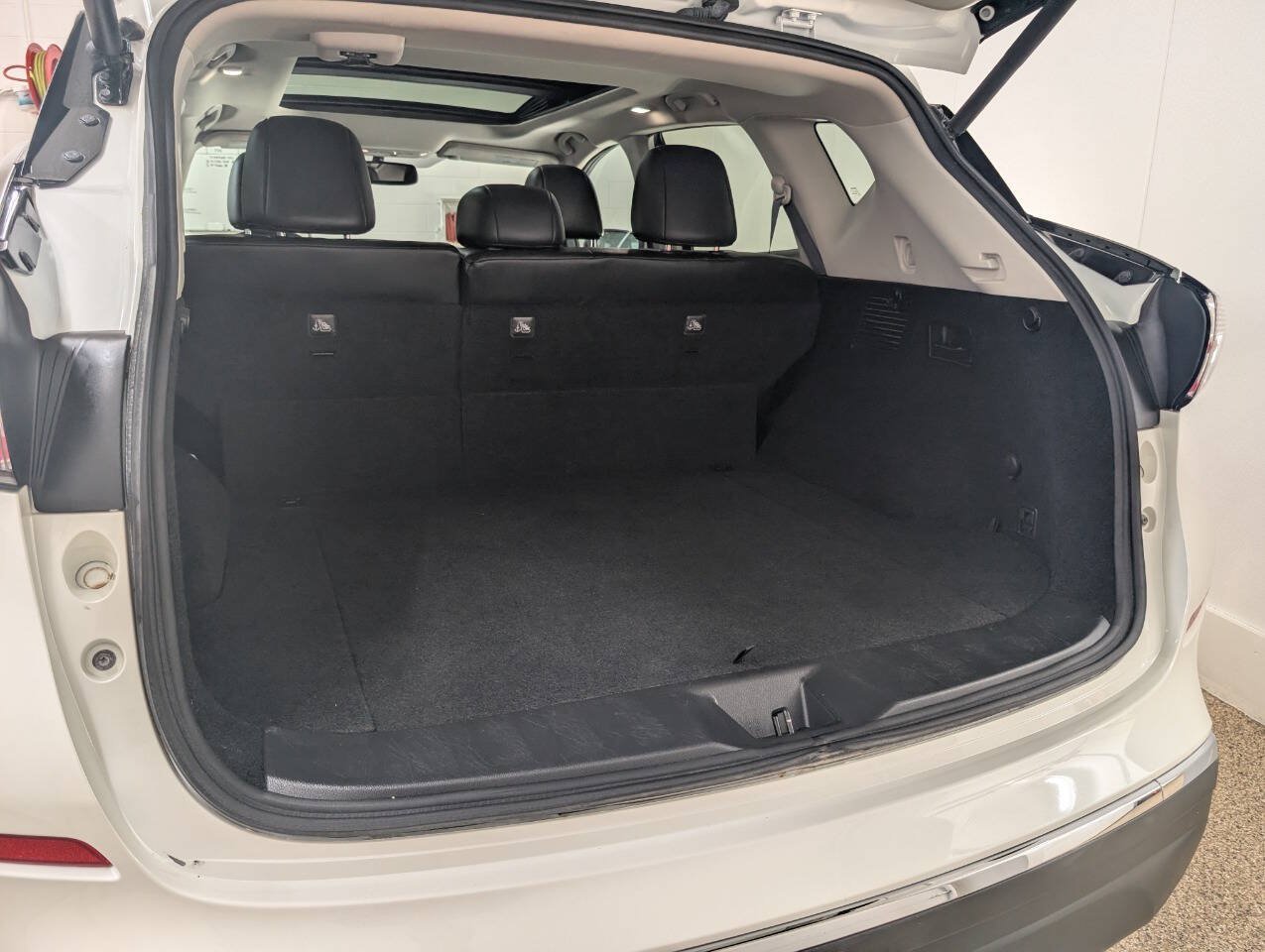 Used 2016 Nissan Murano SL AWD/4WD image 19