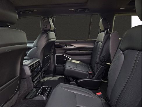 New 2026 Jeep Grand Wagoneer Limited AWD/4WD image 10