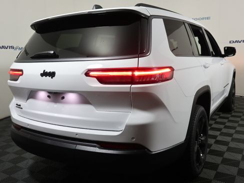 New 2026 Jeep Grand Cherokee L Limited AWD/4WD image 6