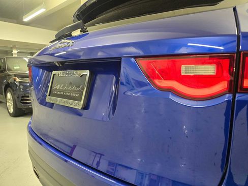 Used 2018 Jaguar F-PACE R-Sport image 16