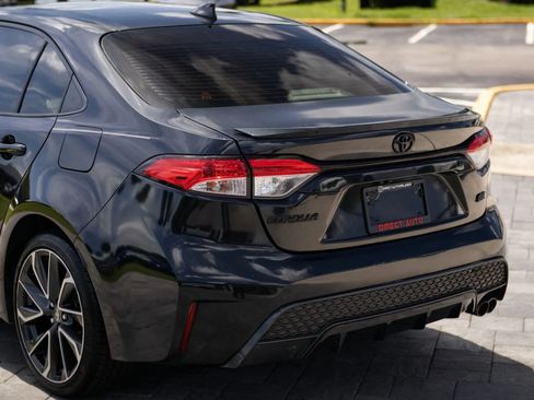 Used 2021 Toyota Corolla SE FWD image 9