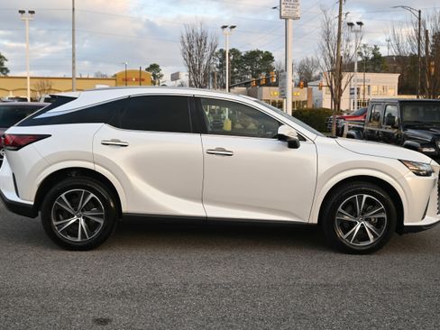 Used 2024 Lexus RX 350 Premium w/ Convenience Package image 17