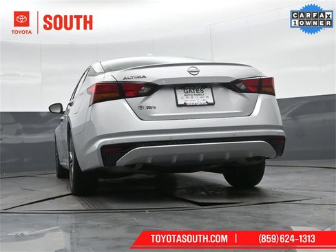 Used 2025 Nissan Altima 2.5 SV image 33