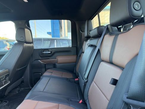 Used 2021 Chevrolet Silverado 3500 High Country w/ Z71 Off-Road Package image 7