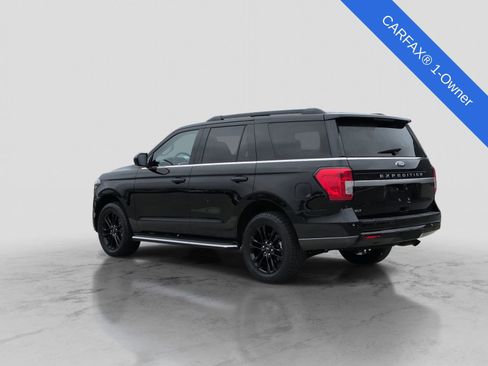 Used 2023 Ford Expedition XLT image 5