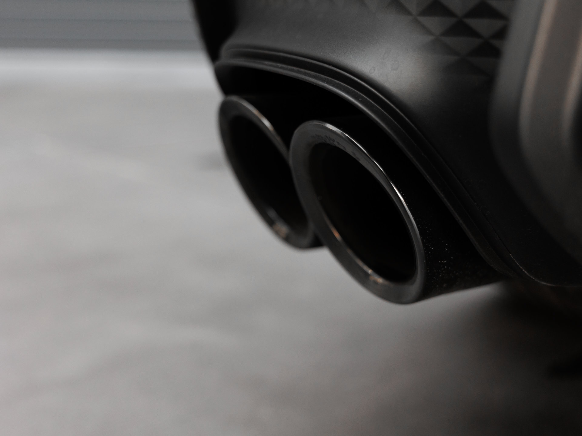 Certified 2026 Porsche Macan Turbo AWD/4WD image 27