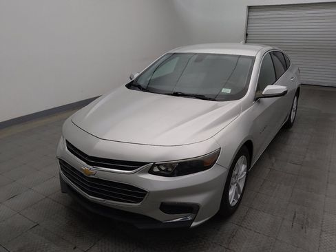 Used 2018 Chevrolet Malibu LT FWD image 15