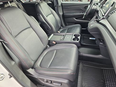Used 2025 Honda Odyssey Sport-L image 12