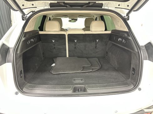 Used 2022 Buick Envision Essence w/ Safety Package AWD/4WD image 32