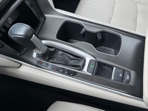 Used 2020 Honda Accord EX-L image 16
