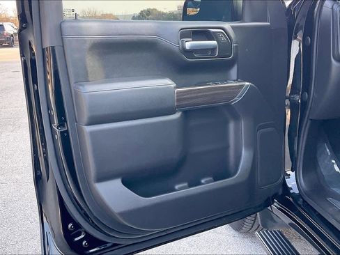 Used 2020 Chevrolet Silverado 1500 LT w/ Texas Edition image 20