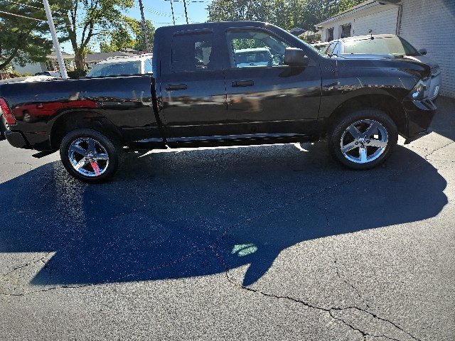 Used 2019 RAM 1500 Express w/ Wheel & Sound Group AWD/4WD image 2