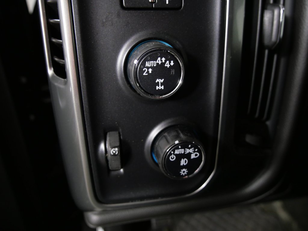 Used 2017 Chevrolet Silverado 1500 LTZ w/ Sport Package AWD/4WD image 18