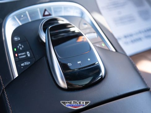 Used 2017 Mercedes-Benz S 550 4MATIC Sedan image 40