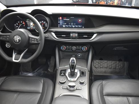 Used 2021 Alfa Romeo Stelvio Ti w/ Nero Edizione AWD/4WD image 14