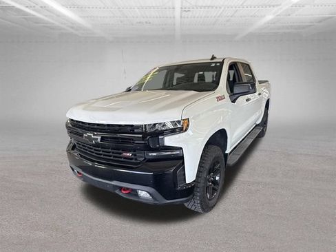 Used 2021 Chevrolet Silverado 1500 LT Trail Boss w/ Convenience Package II AWD/4WD image 3