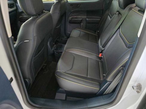 Used 2025 Ford Maverick Lobo AWD/4WD image 19