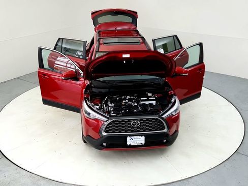 Certified 2023 Toyota Corolla Cross XLE w/ Convenience Package AWD/4WD image 22