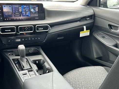 New 2026 Nissan Sentra SV w/ SV Convenience Package FWD image 22