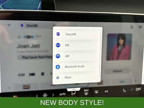 Used 2025 Ford Expedition Active image 37