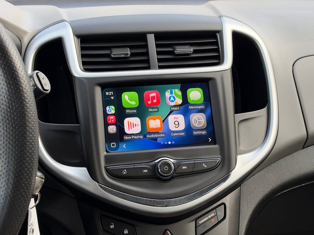 Used 2018 Chevrolet Sonic LT FWD image 17