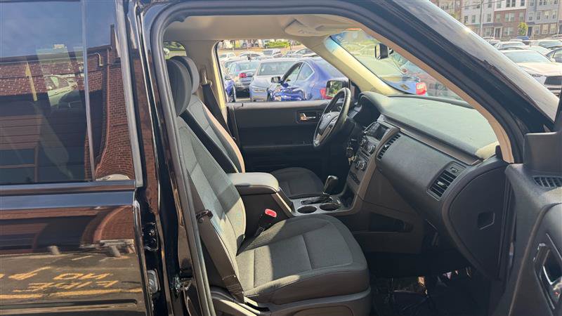 Used 2018 Ford Flex SE FWD image 6