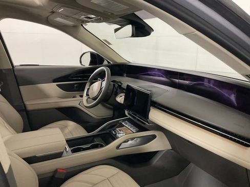 Used 2025 Lincoln Nautilus Reserve w/ Jet Appearance Package AWD/4WD image 29