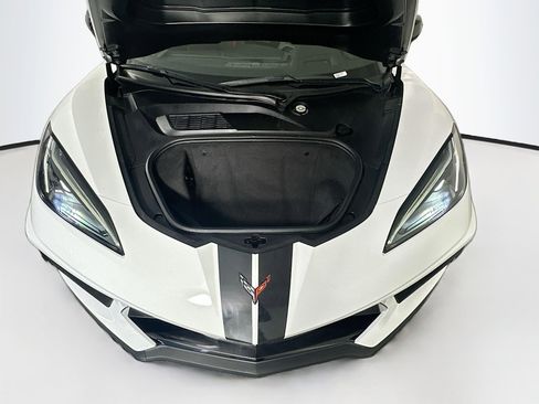 Used 2022 Chevrolet Corvette Stingray Premium Cpe w/ Z51 Performance Package RWD image 29