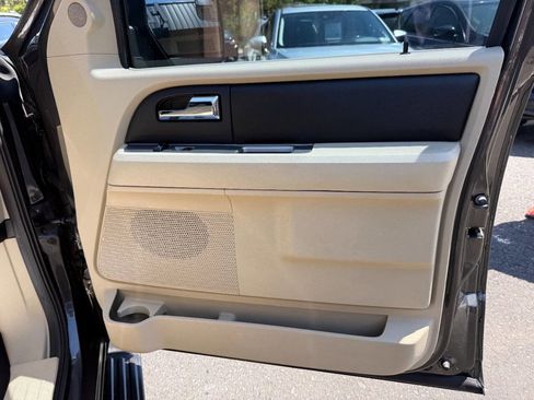 Used 2016 Ford Expedition XL AWD/4WD image 32