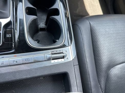 Used 2023 Kia Carnival SX Prestige FWD image 38