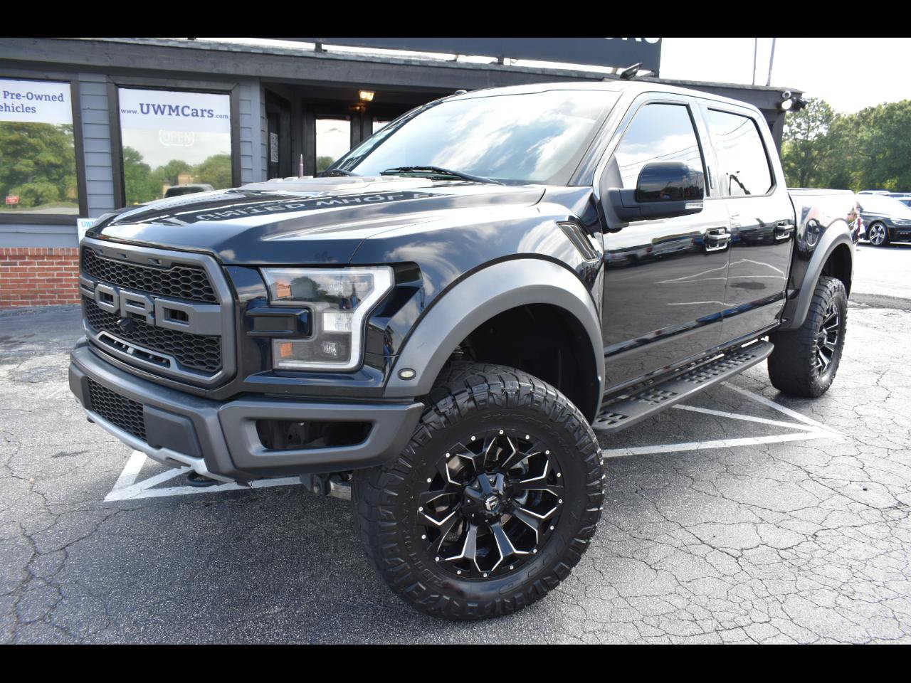 Used 2018 Ford F150 Raptor w/ Equipment Group 802A Luxury AWD/4WD image 1