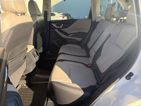 Used 2024 Subaru Forester Limited image 12