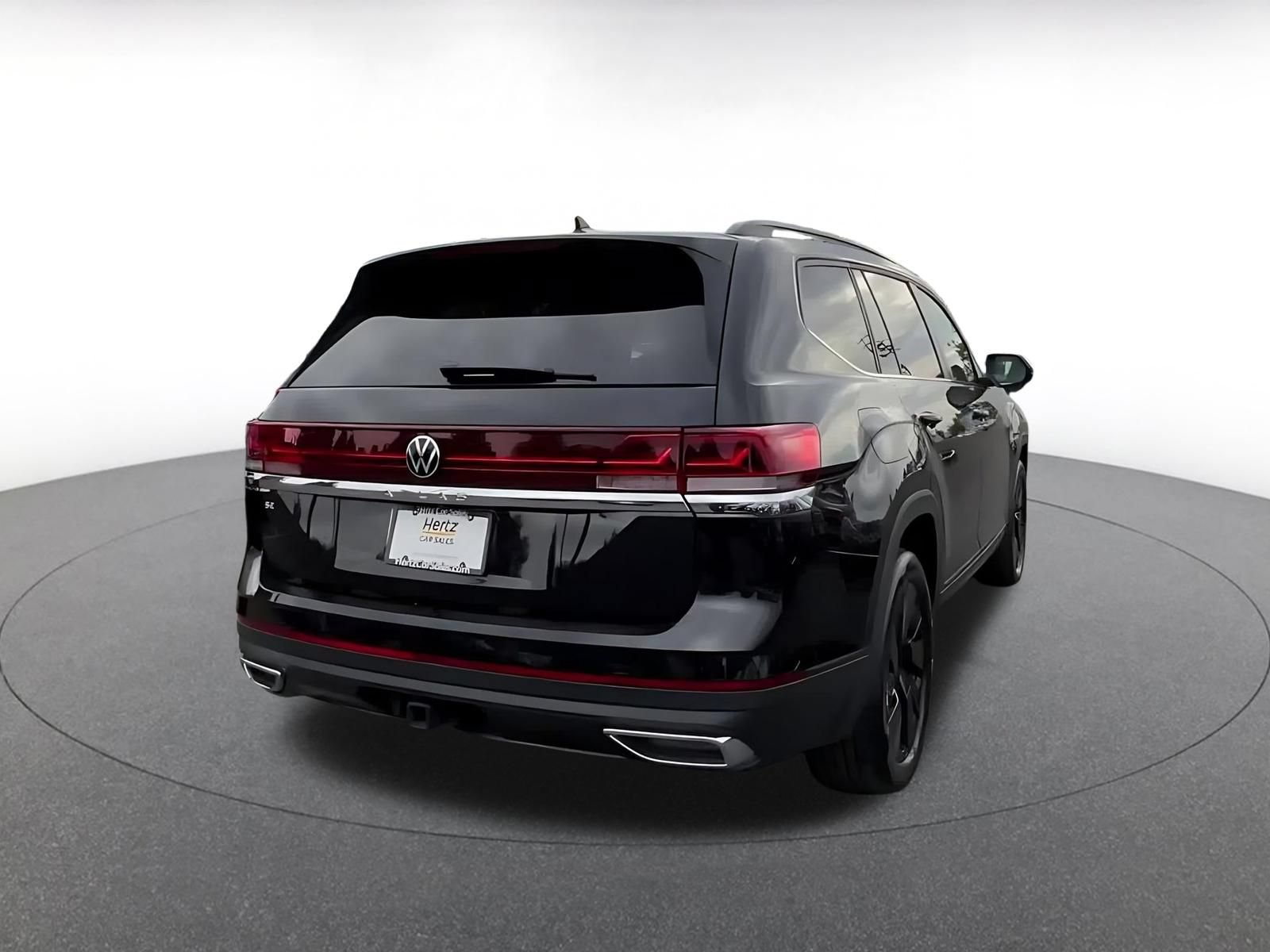 Used 2026 Volkswagen Atlas SE FWD image 13
