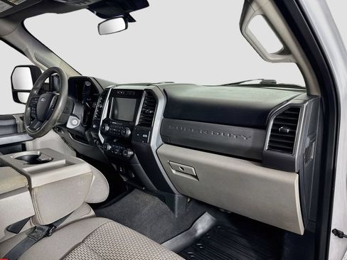 Used 2021 Ford F250 XLT w/ XLT Value Package AWD/4WD image 25